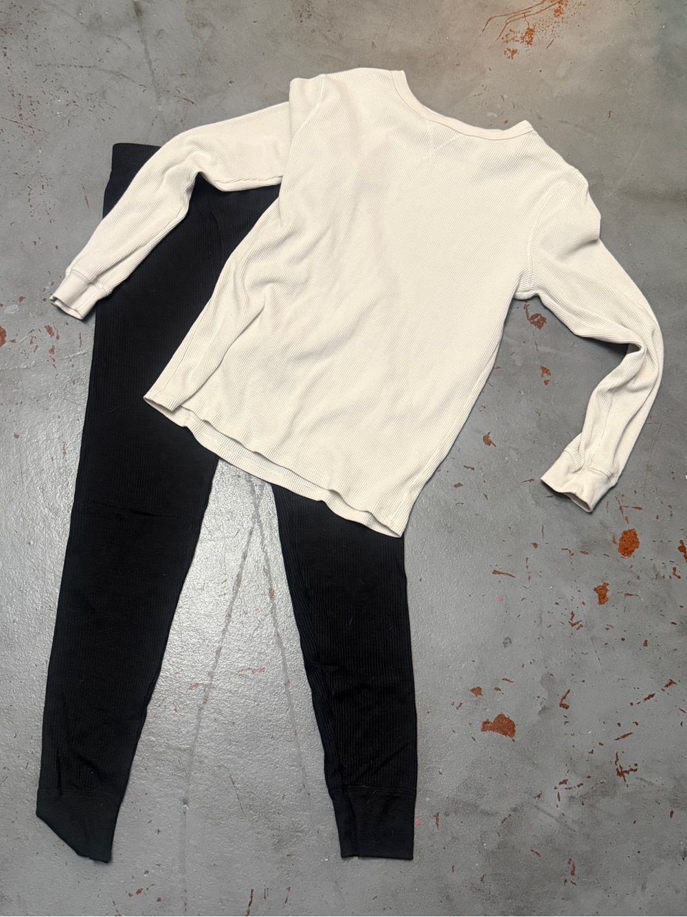 Boys Long-Sleeve Thermal set with Crewneck Cat and Jack